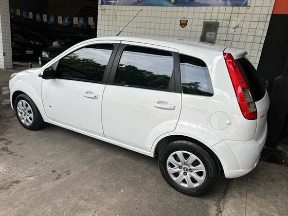 FORD FIESTA 1.0 ROCAM SE 8V FLEX 4P MANUAL